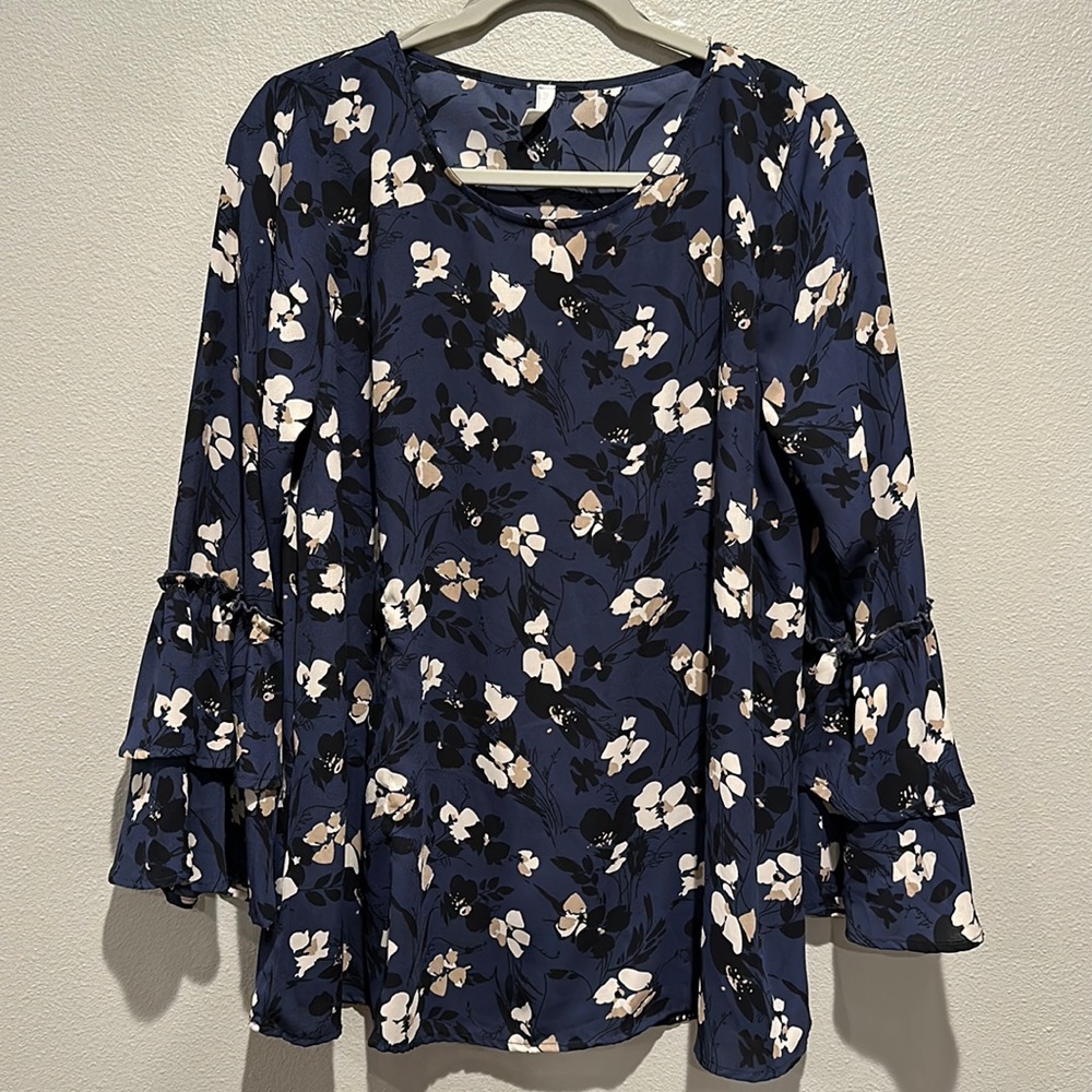 Pinkblush long sleeve floral maternity top size: XL